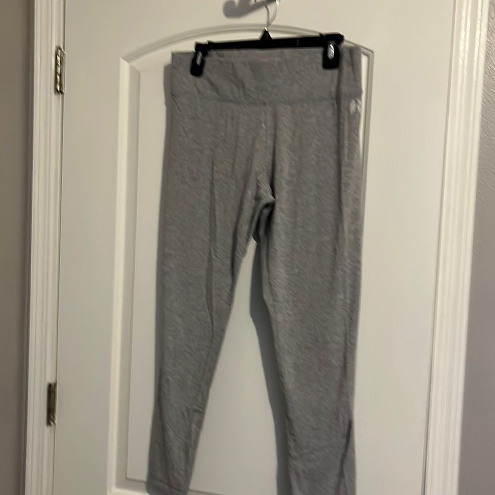 Victoria’s Secret gray leggings